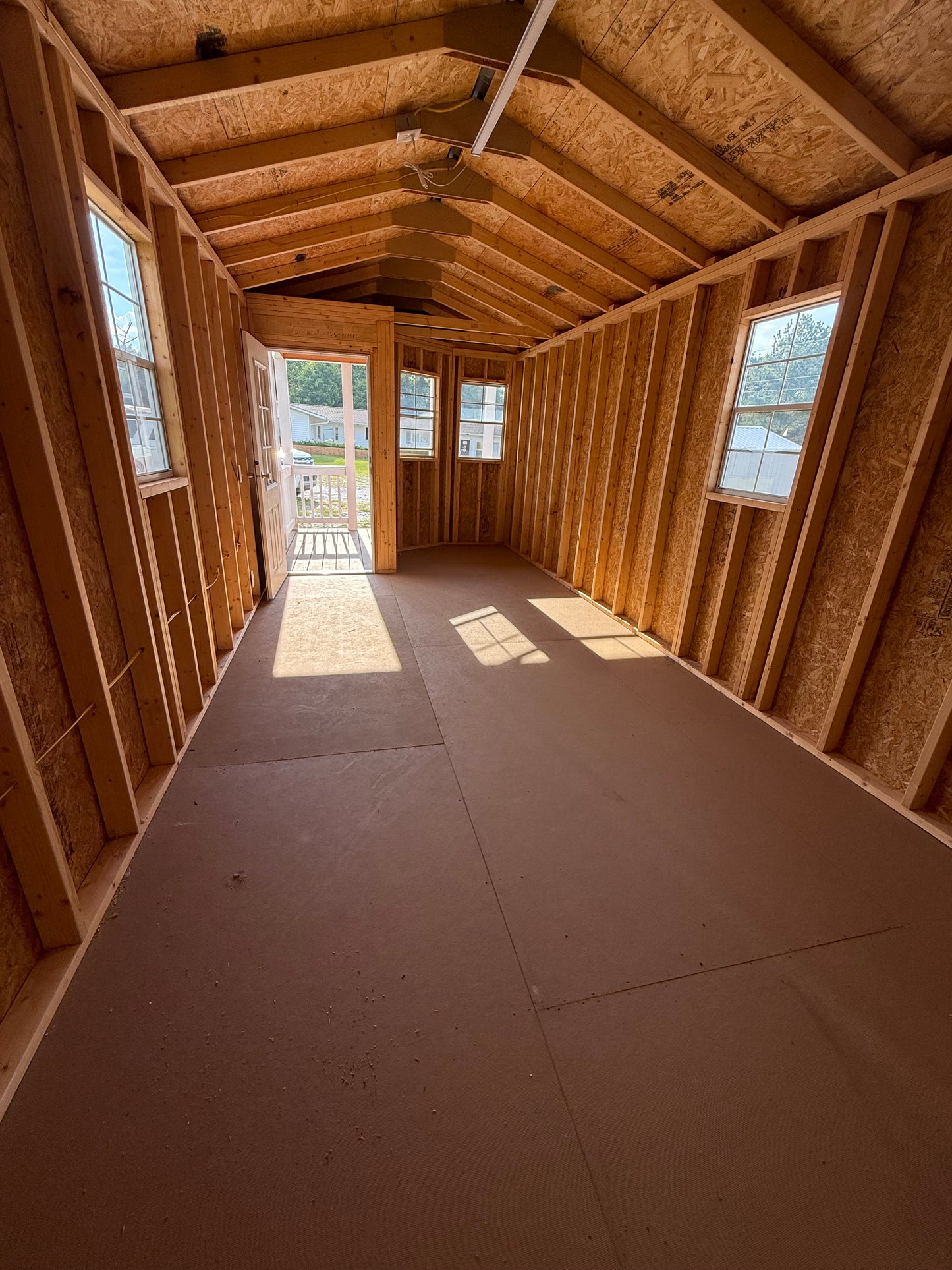 Deluxe Office 10x28