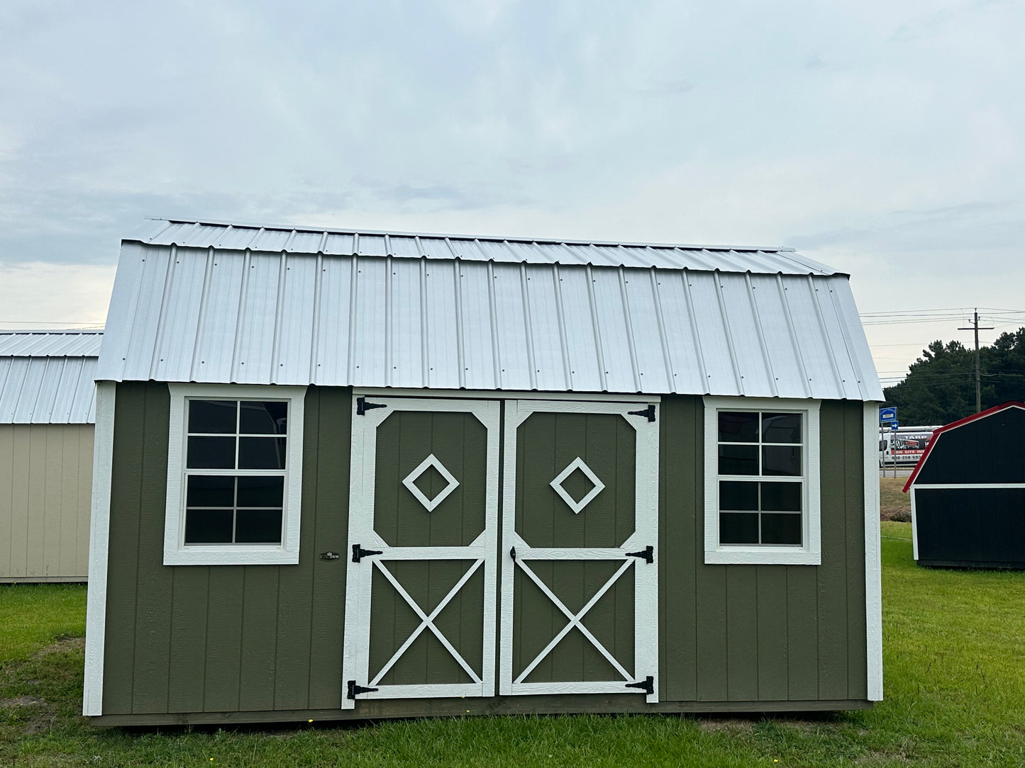 Side Lofted Barn 10 x 16